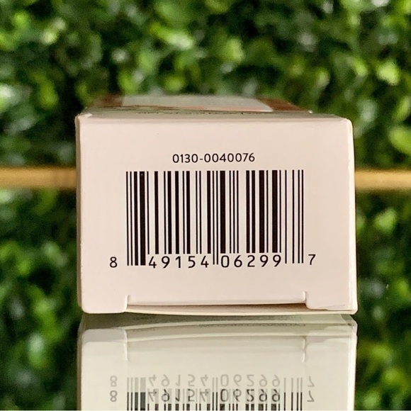 Laura Geller FINISH LINE Treat-n-Go Tinted Lip Oil | NEW | Neutral Pink Treat&Go - Picture 11 of 12